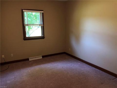 128 Howard Dr, Dover, OH 44622 photo 25