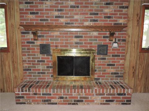 39687 Carol Ln, Elyria, OH 44035 photo 7