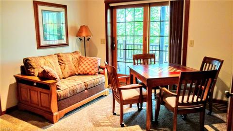60 Oneida Trl, Malvern, OH 44644 photo 9