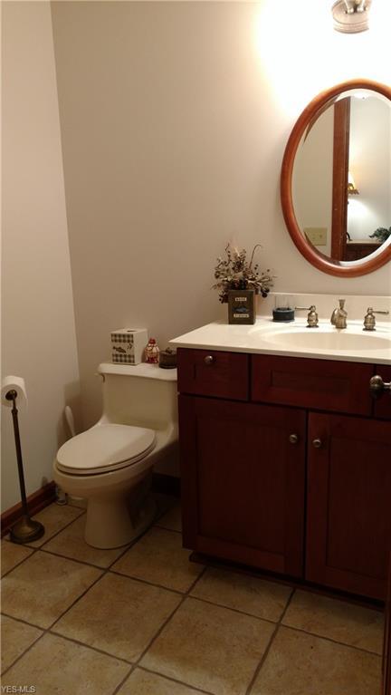 60 Oneida Trl, Malvern, OH 44644 photo 13
