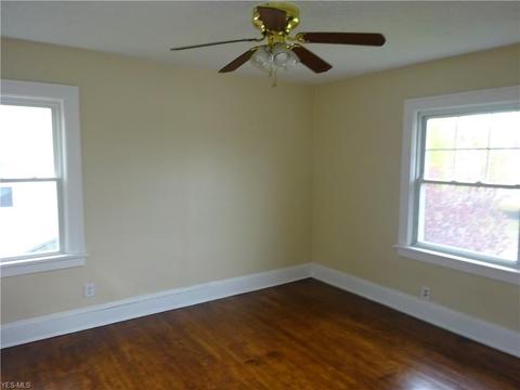 170 E 217th St, Euclid, OH 44123 photo 12