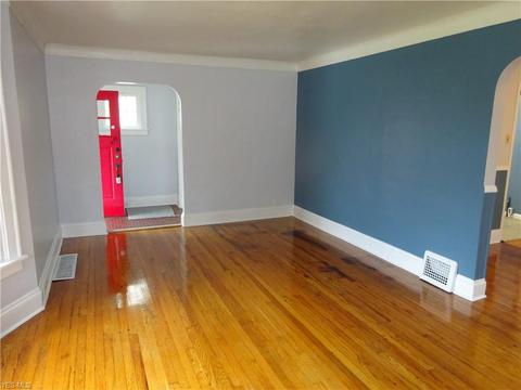 170 E 217th St, Euclid, OH 44123 photo 7