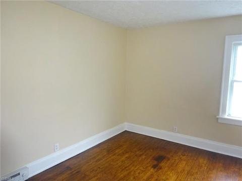 170 E 217th St, Euclid, OH 44123 photo 13