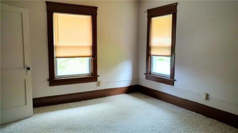 907 Bellflower Ave NW, Canton, OH 44708 photo 12
