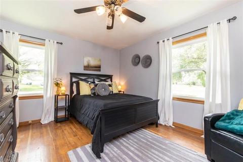 1255 Blanchester Rd, Lyndhurst, OH 44124 photo 18