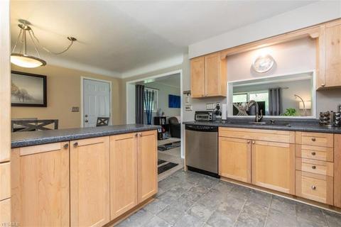 1255 Blanchester Rd, Lyndhurst, OH 44124 photo 12