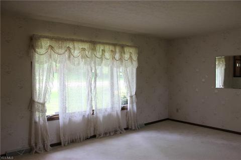 2020 55th St NE, Canton, OH 44721 photo 5