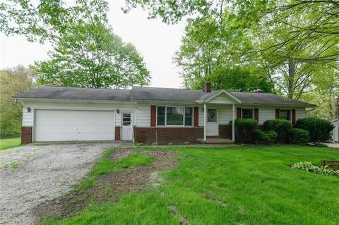 5789 Memory Dr, New Franklin, OH 44319 photo 1