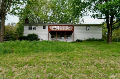 5789 Memory Dr, New Franklin, OH 44319 photo 4