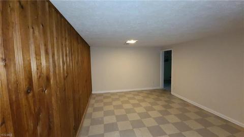 241 E 204th St, Euclid, OH 44123 photo 16