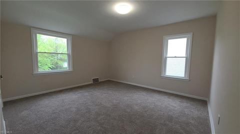 241 E 204th St, Euclid, OH 44123 photo 11