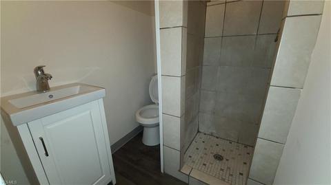 241 E 204th St, Euclid, OH 44123 photo 17