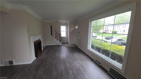 241 E 204th St, Euclid, OH 44123 photo 5