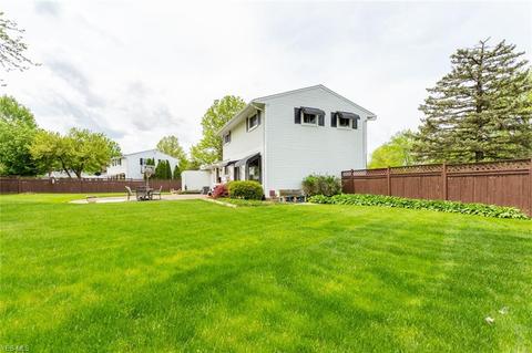 110 Nottingham Dr, Elyria, OH 44035 photo 10