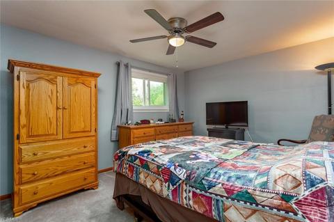 110 Nottingham Dr, Elyria, OH 44035 photo 6