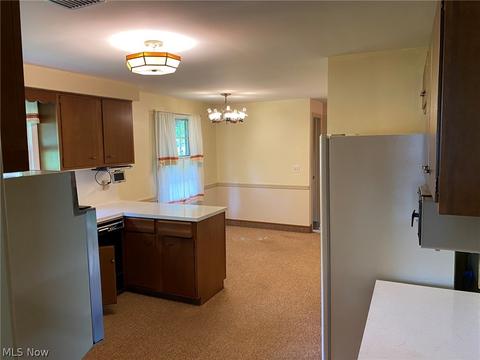 2232 Devonshire Dr NW, Canton, OH 44708 photo 5
