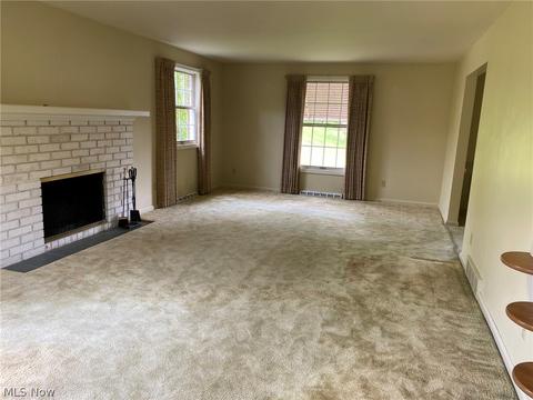 2232 Devonshire Dr NW, Canton, OH 44708 photo 2