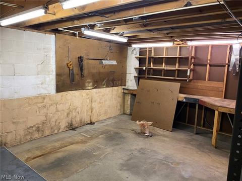 2232 Devonshire Dr NW, Canton, OH 44708 photo 30