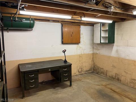 2232 Devonshire Dr NW, Canton, OH 44708 photo 31