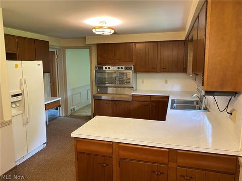 2232 Devonshire Dr NW, Canton, OH 44708 photo 6
