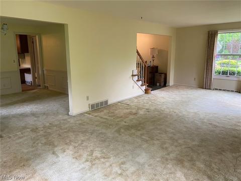 2232 Devonshire Dr NW, Canton, OH 44708 photo 3