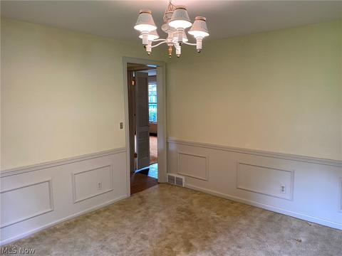2232 Devonshire Dr NW, Canton, OH 44708 photo 4