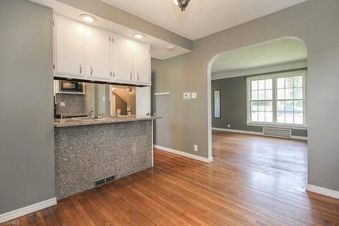 3571 E Pleasant Valley Rd, Seven Hills, OH 44131 photo 6