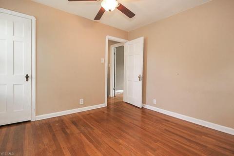 3571 E Pleasant Valley Rd, Seven Hills, OH 44131 photo 12
