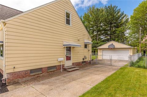 2242 E 290th St, Wickliffe, OH 44092 photo 22