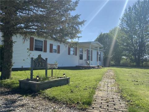 770 Carson Rd, Ashtabula, OH 44004 photo 2