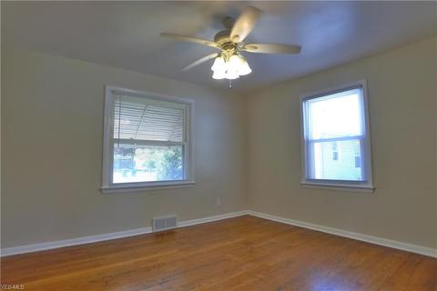 309 E 280th St, Euclid, OH 44132 photo 14