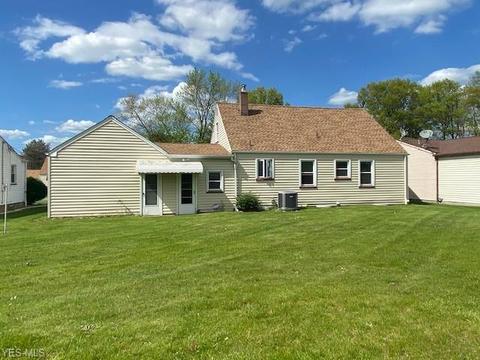 214 Smithfield St, Struthers, OH 44471 photo 19