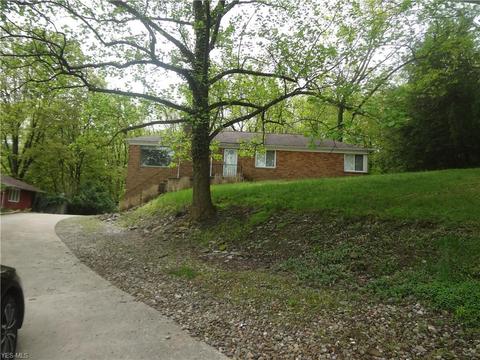 1872 Chestnut Rd, Seven Hills, OH 44131 photo 1