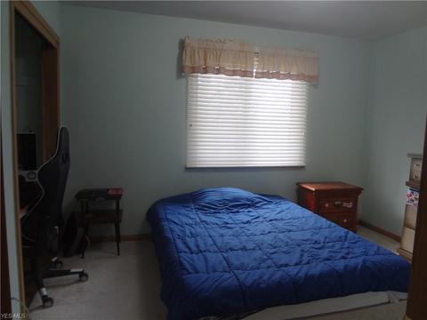 1872 Chestnut Rd, Seven Hills, OH 44131 photo 10