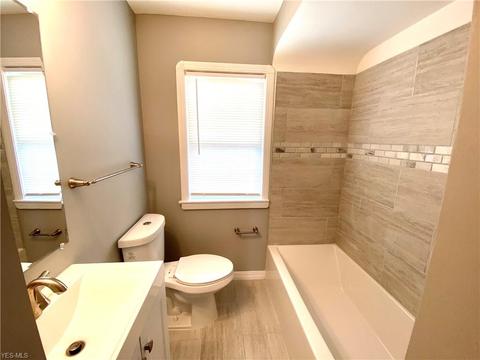 3910 Pershing Ave, Parma, OH 44134 photo 14