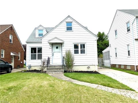 3910 Pershing Ave, Parma, OH 44134 photo 1