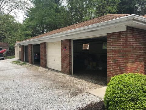 145 E Caston Rd, Akron, OH 44319 photo 9