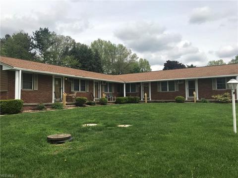 145 E Caston Rd, Akron, OH 44319 photo 4
