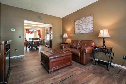 310 Alexis Dr, Elyria, OH 44035 photo 10