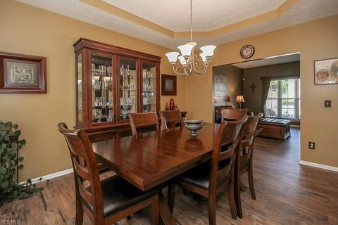 310 Alexis Dr, Elyria, OH 44035 photo 14