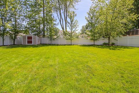 310 Alexis Dr, Elyria, OH 44035 photo 7