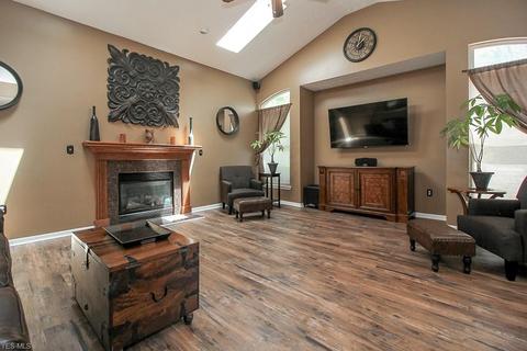 310 Alexis Dr, Elyria, OH 44035 photo 22