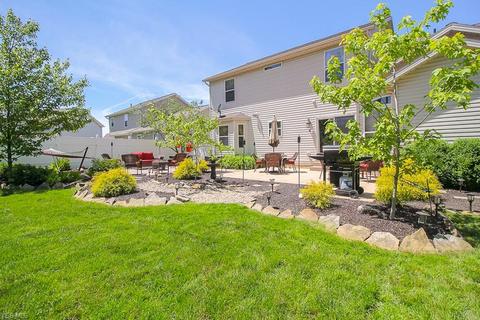 310 Alexis Dr, Elyria, OH 44035 photo 9