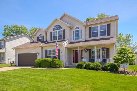 310 Alexis Dr, Elyria, OH 44035 photo 2