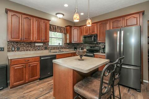 310 Alexis Dr, Elyria, OH 44035 photo 18