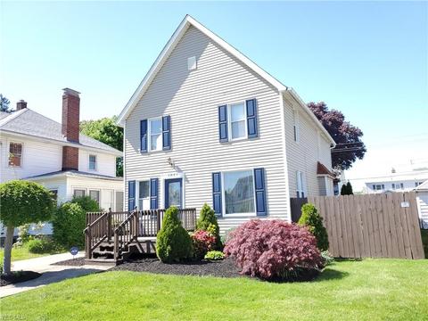 1821 E 46th St, Ashtabula, OH 44004 photo 2