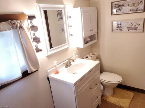 1821 E 46th St, Ashtabula, OH 44004 photo 23