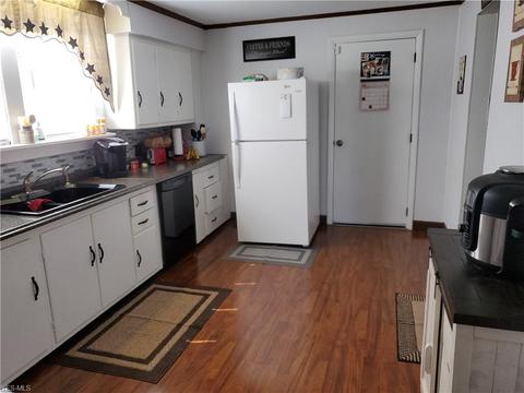 1821 E 46th St, Ashtabula, OH 44004 photo 11