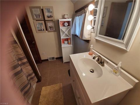 1821 E 46th St, Ashtabula, OH 44004 photo 24
