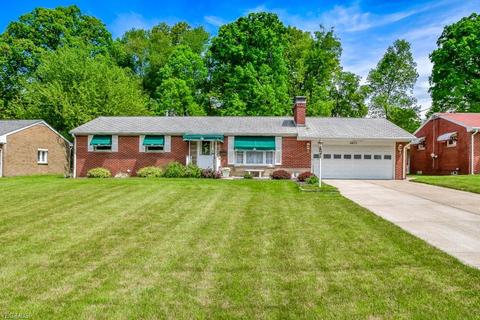 4877 4th St NW, Canton, OH 44708 photo 1